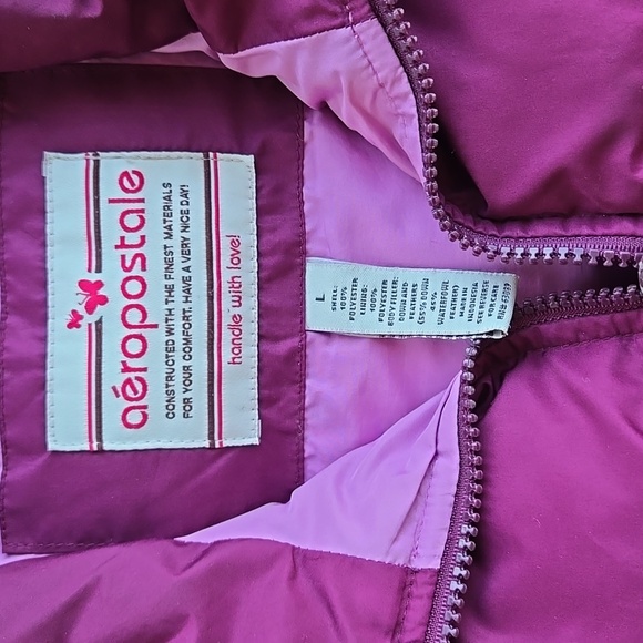Vintage Aeropostale Burgundy Down Puffer Vest CUTE!! - Picture 4 of 7